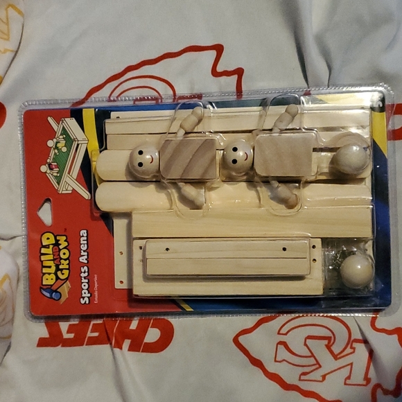 Build and grow sports arena - Picture 1 of 2